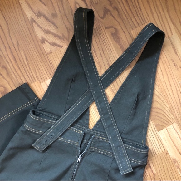 ⭐️ BRAND NEW | FOREVER21 70s Pinafore Jumpsuit ⭐️ - Picture 6 of 6